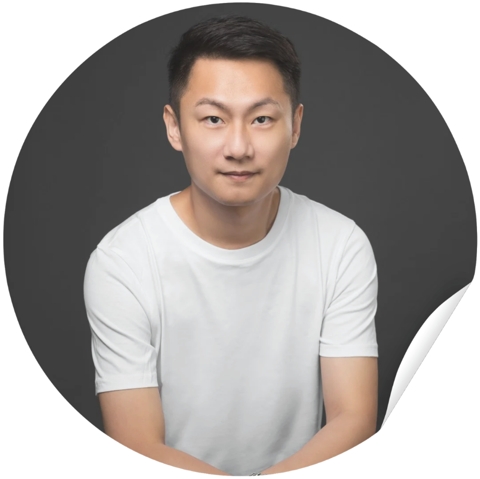 a man in a suit and tie